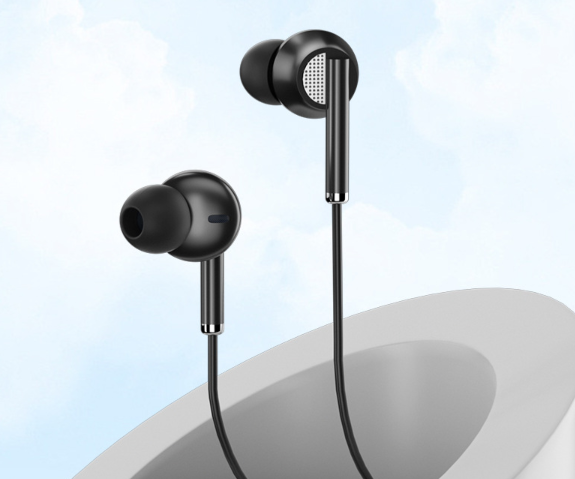 Apple iPhone 16 Pro Type C Earphones Headphones In-Ear Built In with Mic Bass Earbuds